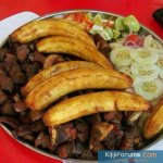 Tanzania_food_-_Ndizi_na_kitimoto_cha_kukaanga.jpg